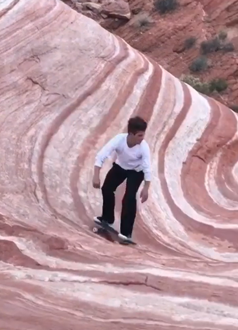 Blurred Lines Street Skateboard